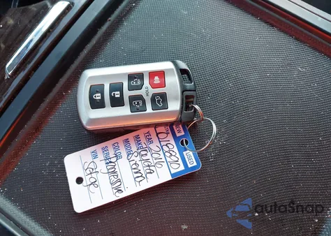 2016 Toyota Sienna Xle Premium 8 Passenger from USA, damaged, VIN 5TDYK3DC8GS738669